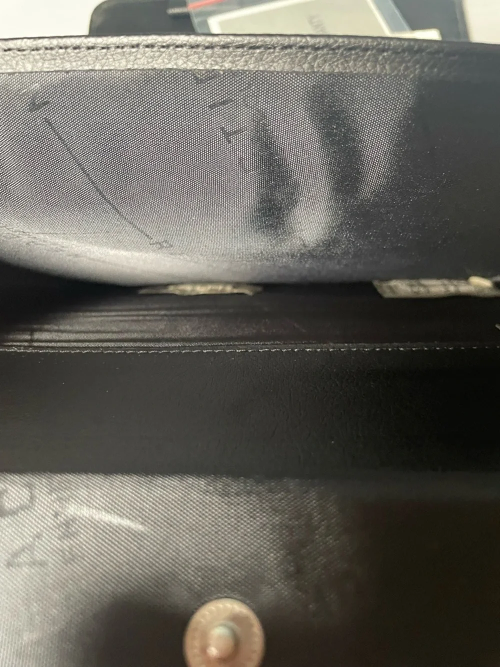 Kenneth Cole Reaction Black Leather Binder Portfolio